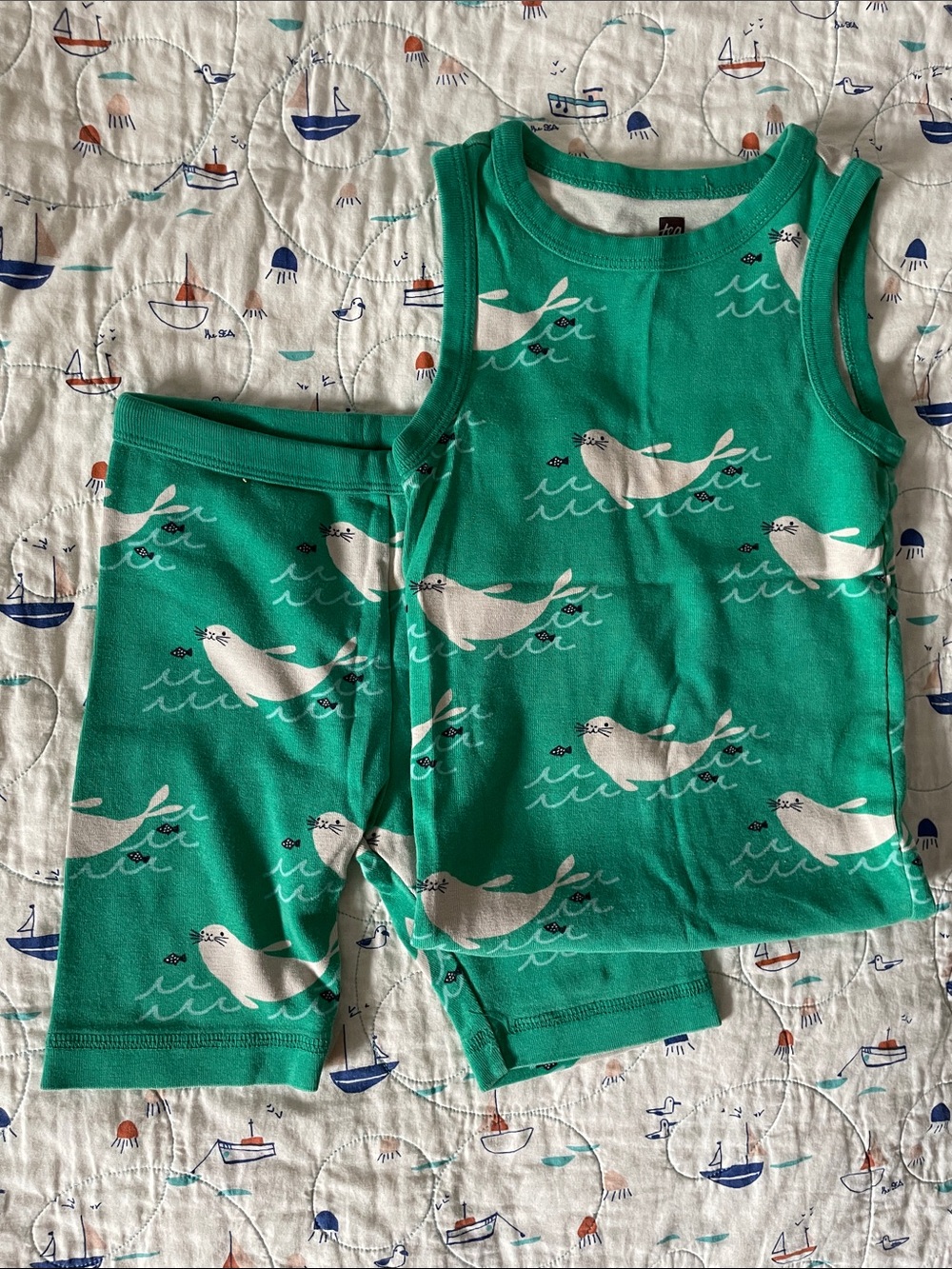 Tea Collection Green Seal Print Tank and Shorts Pajama Set